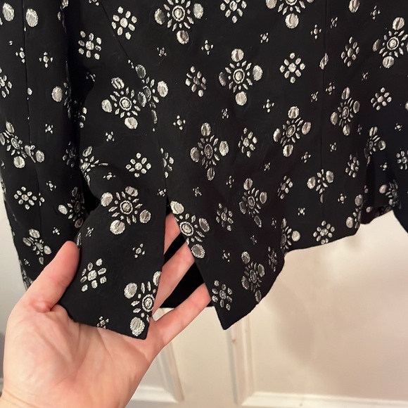 Armani Collezioni blazer size 8 cropped - Picture 7 of 11